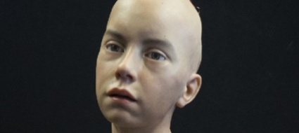 ha-12-anni-e-sa-emozionarsi-ma-e-un-robot