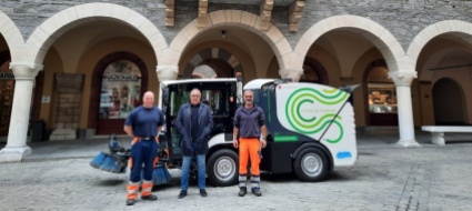 bellinzona-ha-la-sua-prima-spazzatrice-elettrica