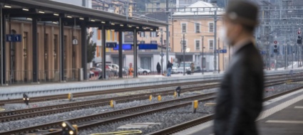 cantiere-in-stazione-a-chiasso-soppressi-alcuni-treni-tilo
