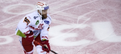 flurin-randegger-scende-di-un-gradino-giochera-a-kloten