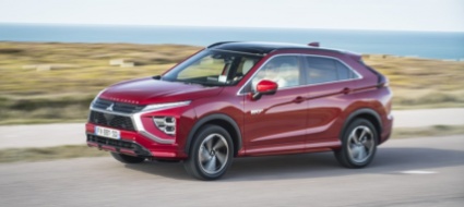 eclipse-cross-phev-mitsubishi-4x4-ricaricabile