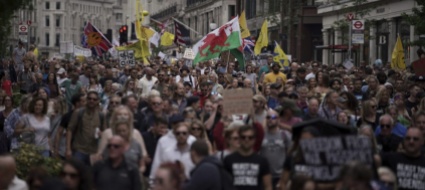 covid-in-migliaia-a-londra-per-manifestazione-anti-lockdown
