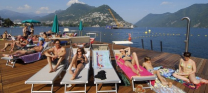 meno-restrizioni-piu-bagnanti-nei-lidi-di-lugano