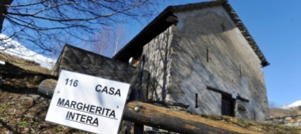 rustici-l-otr-risollecita-i-proprietari-affinche-li-affittino