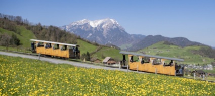 agli-svizzeri-piacciono-ancora-e-molto-le-vacanze-in-patria