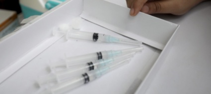 vaccini-il-parlamento-ue-chiede-la-revoca-dei-brevetti