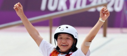 ha-tredici-anni-la-prima-campionessa-olimpica-di-skateboard
