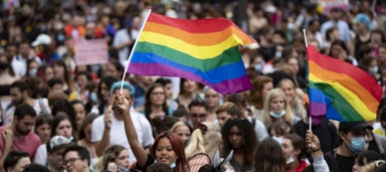 budapest-partito-il-gay-pride-in-migliaia-in-piazza