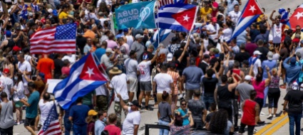 cuba-migliaia-in-piazza-in-protesta-inedita-contro-governo