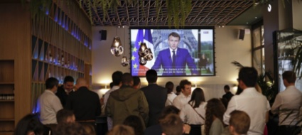 francia-effetto-macron-un-milione-di-vaccini-prenotati