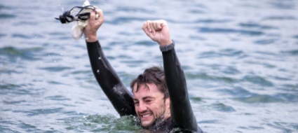 attraversa-a-nuoto-il-lemano-in-meno-di-20-ore-e-record
