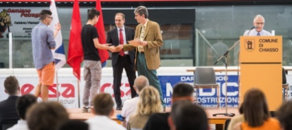consegnati-i-diplomi-alle-cpc-di-chiasso