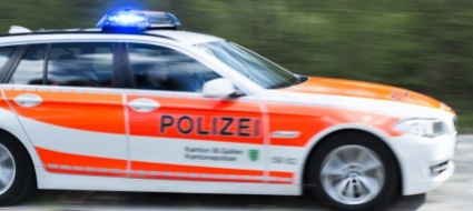 san-gallo-auto-in-fiamme-sulla-a1