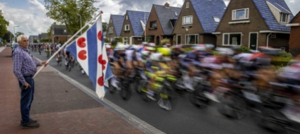 benelux-bissegger-vince-la-crono-e-indossa-la-maglia