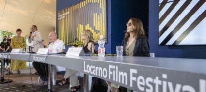 gordon-e-kushner-la-ragazza-nella-band-e-quella-sulla-moto