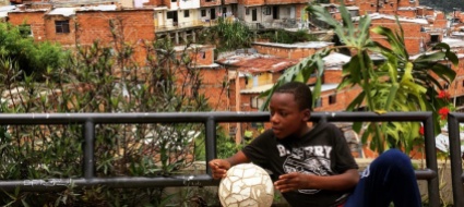 disavventure-latine-7-chi-vuol-essere-medellin