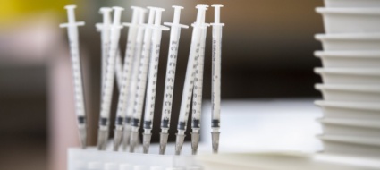 a-como-14-medici-sospesi-perche-no-vax