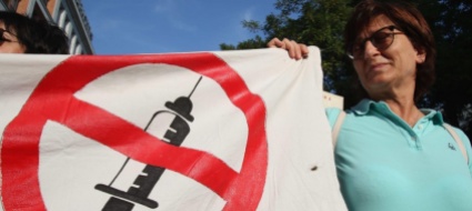 in-300-a-manifestare-contro-le-misure-anti-covid-a-berna