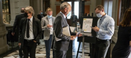 commissione-chiede-certificato-covid-per-i-deputati