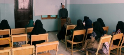 i-talebani-vietano-l-universita-alle-donne