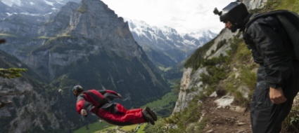base-jumper-si-schianta-sull-eiger-e-muore