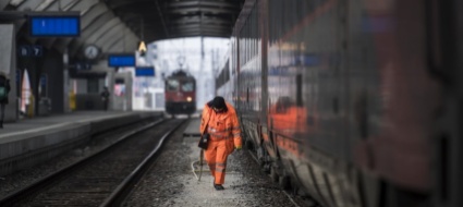 ffs-insistono-su-esternalizzazione-pulizie-sev-arrabbiato