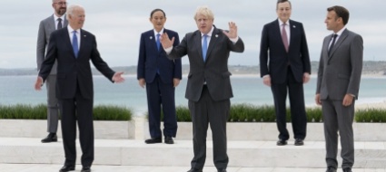 biden-cerca-di-ricucire-con-macron-ma-johnson-strappa