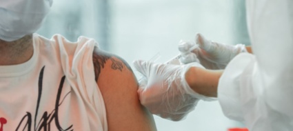 swissmedic-valuta-l-approvazione-della-terza-dose