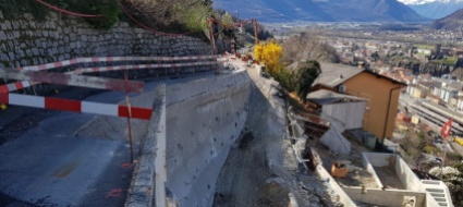 crollo-a-daro-c-e-la-licenza-per-il-muro
