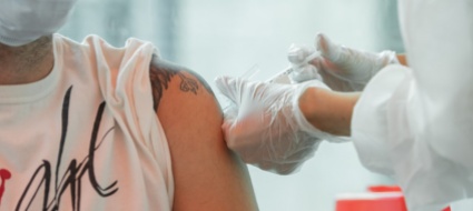 il-certificato-covid-spinge-le-vaccinazioni-anche-in-ticino