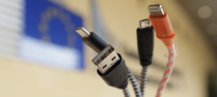 l-ue-lancia-il-caricatore-unico-per-i-dispositivi-mobili