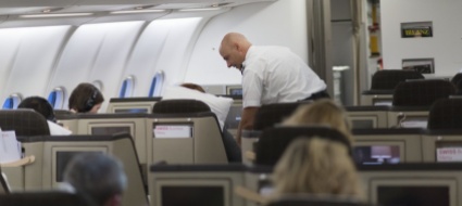 si-chiude-in-bagno-volo-cipro-zurigo-fermato-a-graz