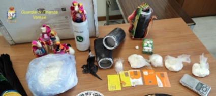 malpensa-cocaina-in-tele-per-quadri-e-statuette-sequestrati-5kg