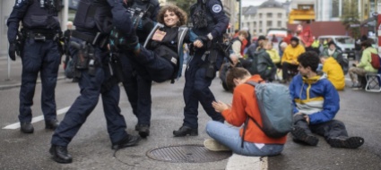 zurigo-27-attivisti-di-extinction-rebellion-arrestati
