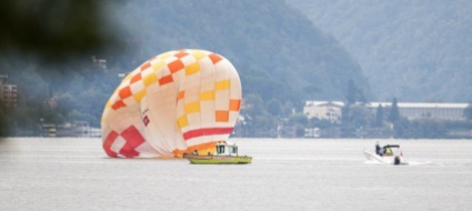 mongolfiera-nel-lago-di-lugano
