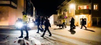norvegia-in-strada-con-arco-e-frecce-5-vittime