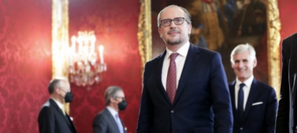 il-neocancelliere-austriaco-alexander-schallenberg-ha-giurato