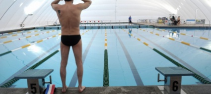 stabio-agevola-il-nuoto-alla-piscina-coperta-di-chiasso