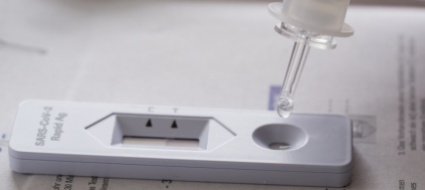 per-il-certificato-covid-potrebbe-non-bastare-piu-fare-il-test