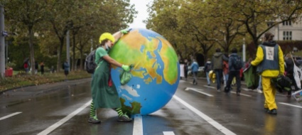 zurigo-sfollati-dalla-polizia-gli-attivisti-per-il-clima