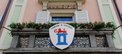 il-palazzo-comunale-di-chiasso-si-colora-d-arancione