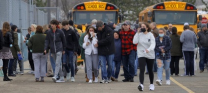 sparatoria-in-un-liceo-del-michigan-almeno-tre-morti