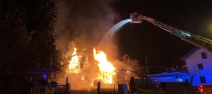cane-salva-famiglia-di-quattro-persone-da-un-incendio
