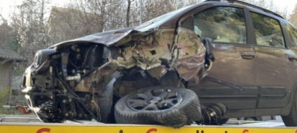 scontro-fra-camion-e-auto-a-canobbio-due-feriti-non-gravi
