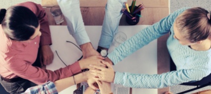 gli-allievi-della-commercio-presentano-le-loro-mini-imprese