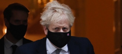 partygate-il-rapporto-accusa-johnson-ma-lui-non-molla