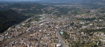 aggregazione-il-distretto-prende-due-strade-parallele