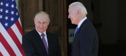 biden-la-russia-sta-per-attaccare-ma-kiev-nega