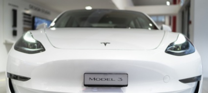 usa-tesla-richiama-oltre-500mila-auto-per-la-funzione-boombox