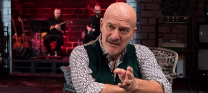 la-vita-di-claudio-bisio-ha-conquistato-il-cinema-teatro